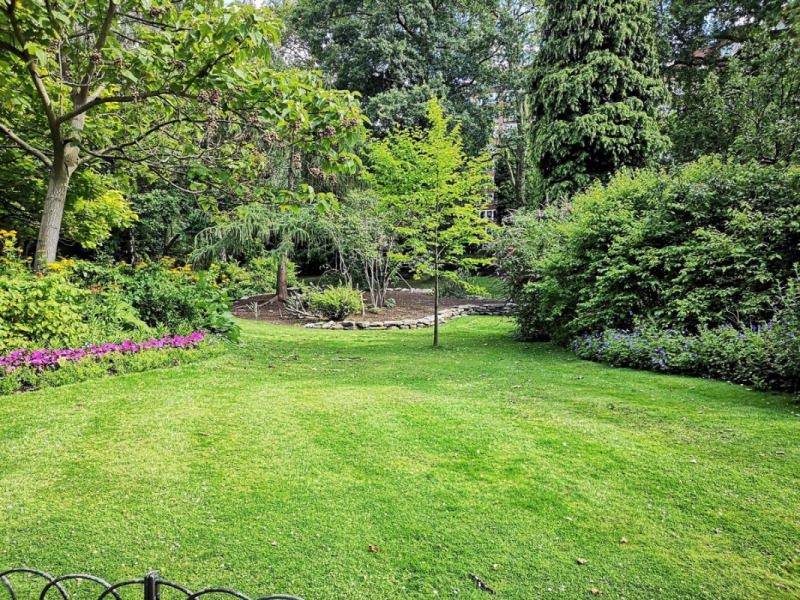 Modern Backyard | Lawn Mowing Services by Lawn Connections