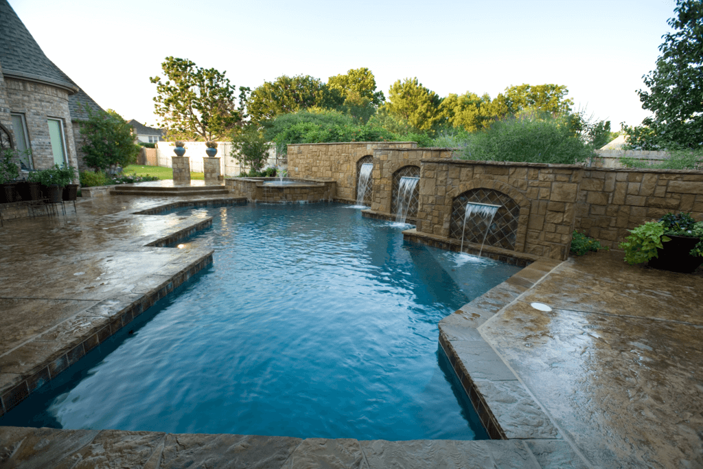 Swimming Pool Builders in Dallas and Fort Worth, TX
